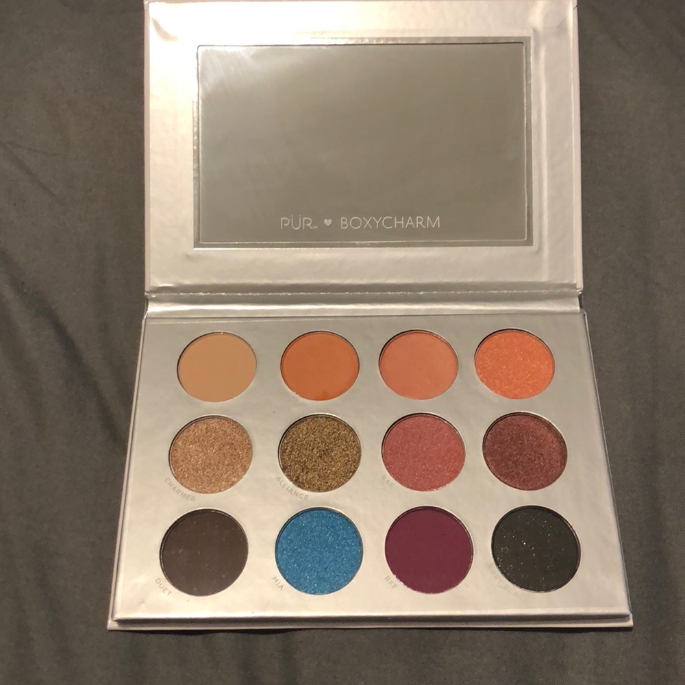 Pur cosmetics eyeshadow palette never used